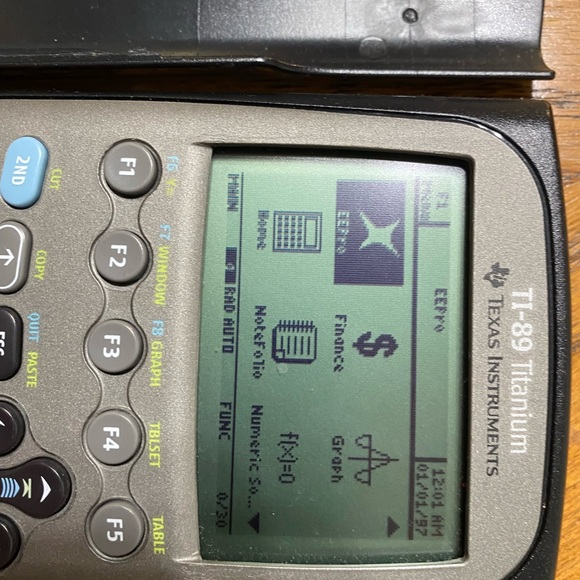 TI 89 Calculator used in excellent condition - Picture 3 of 3